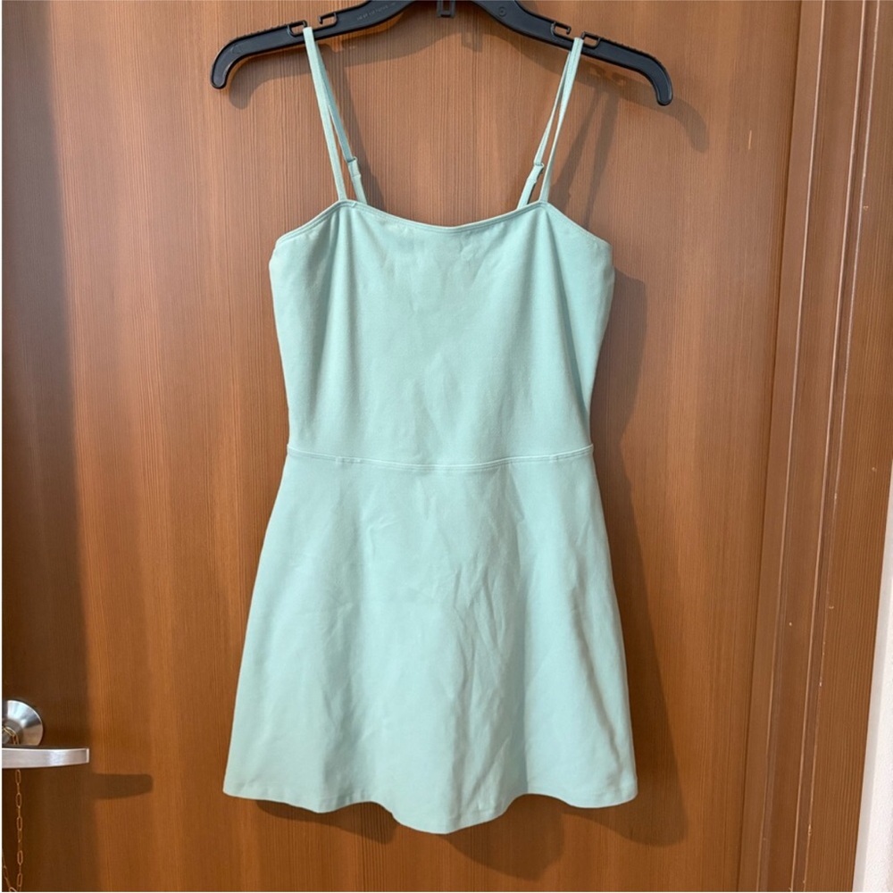 ALO Yoga Botanical Green Courtside Dress